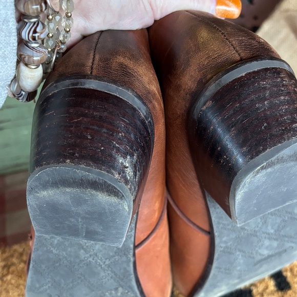 Vionic Women's Brown Ankle Booties - Picture 5 of 6